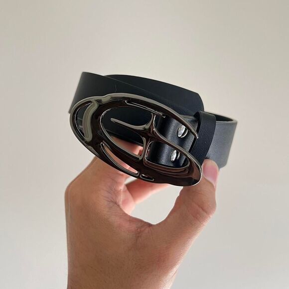 y2k 2000s chrome star futuristic cross emblem black grunge emo belt - Picture 3 of 7